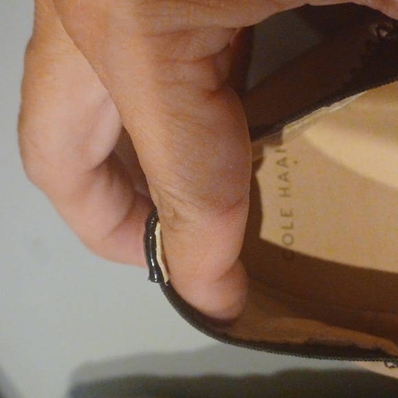 Woman’s Cole Haan tan ballet flats with black toe. Size 8.5B All leather. Comfy! - Picture 5 of 7